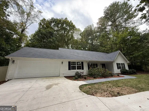 68 Lakeview Ter, Dallas, GA 30132