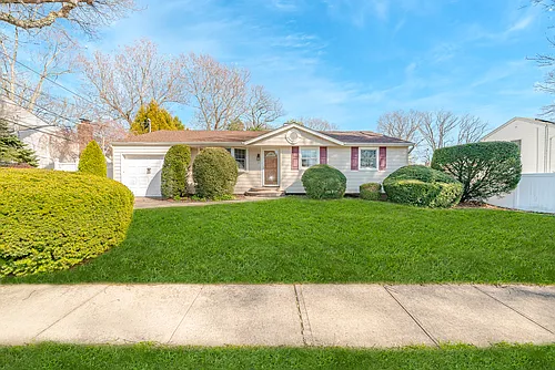 32 Seaman Neck Rd Photo 1