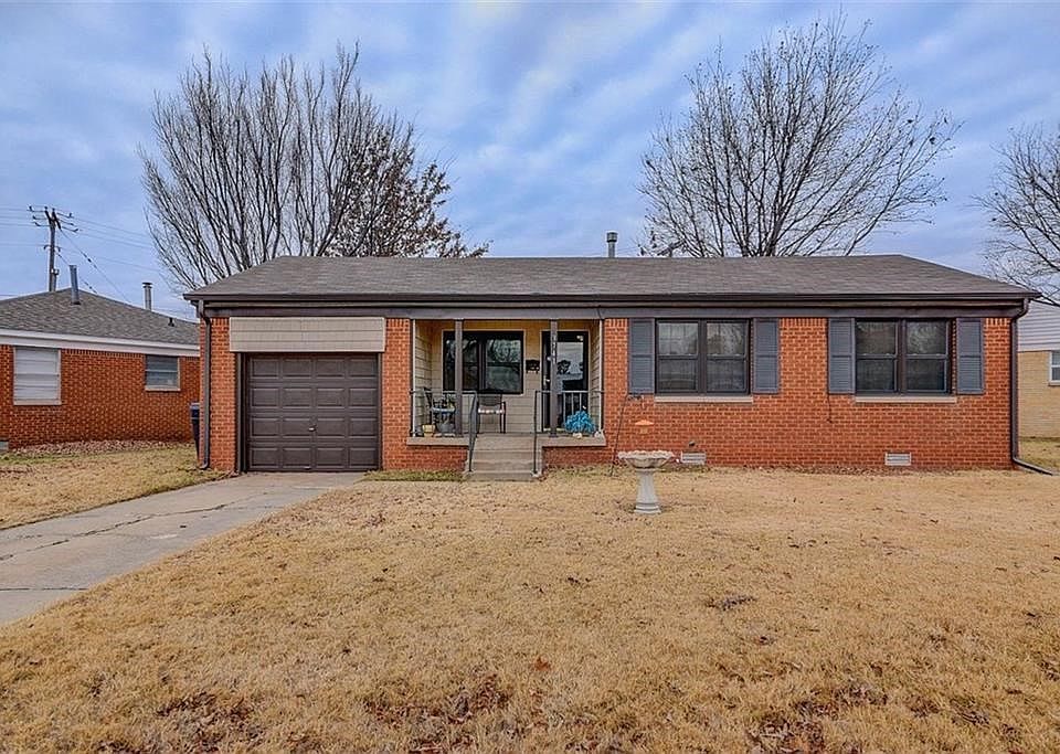 3741 NW 20th St -  Look At Me!