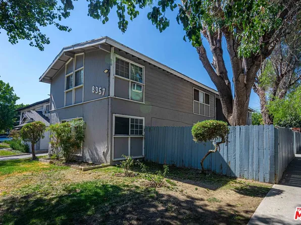 8357 Amigo Ave, Northridge, CA 91324