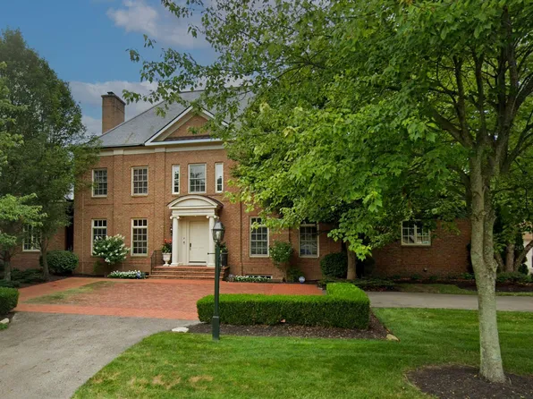 7153 Lambton Park Rd, New Albany, OH 43054