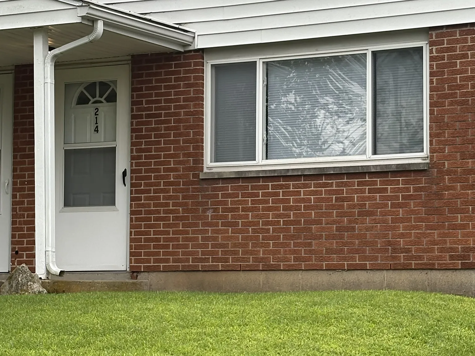 2 bed, 867 sqft, $925 — Photo 4