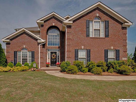 2nd image of 16373 Bruton Cir NW