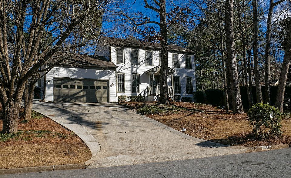 1st image of 355 Barrington Dr E
