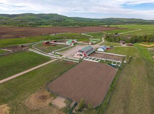 224253 434th Ave W, Foothills County, AB T0L2A0