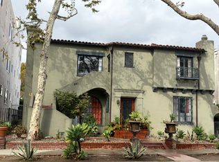 251 N Almont Dr, Beverly Hills, CA 90211