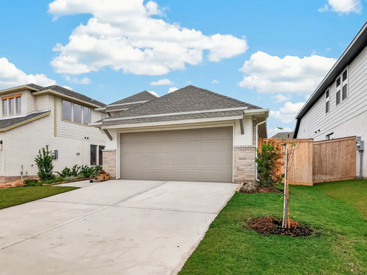 3 bed, 1549 sqft, $2,100 — Photo 3