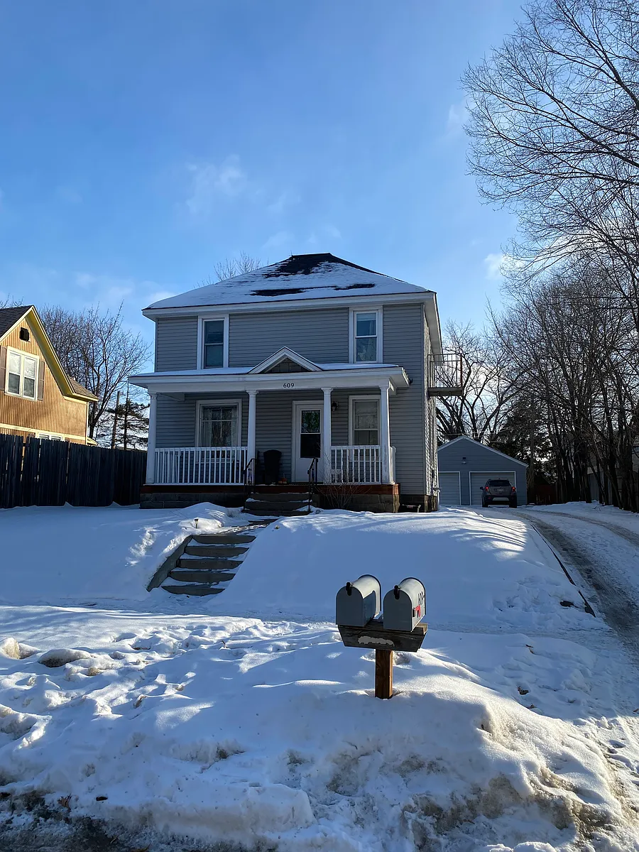 Building Photo - 609 McDonough St #1/2