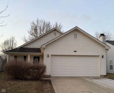 8427 Country Meadows Dr, Indianapolis, IN, 46234