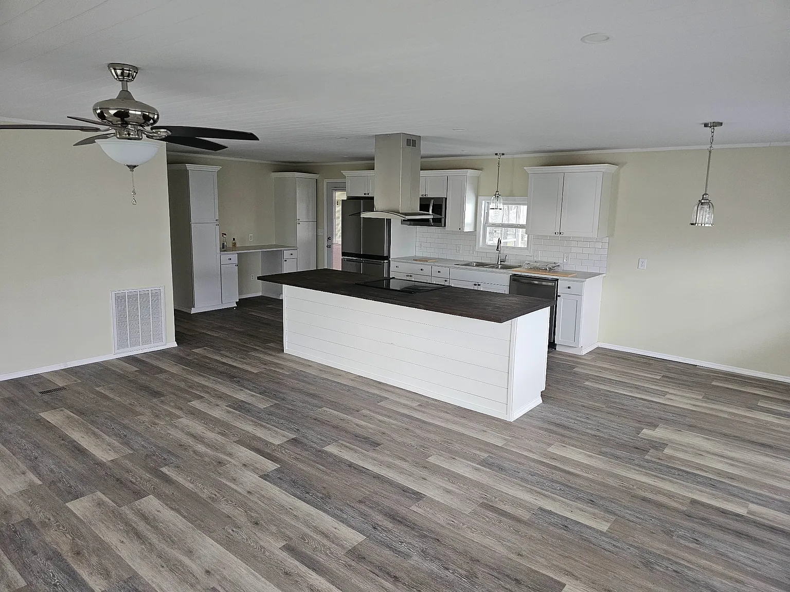 2 bed, 1486 sqft, $1,800 — Photo 3