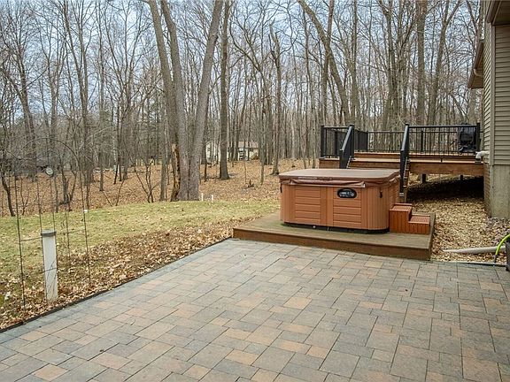 2nd image of E4555 483rd Avenue