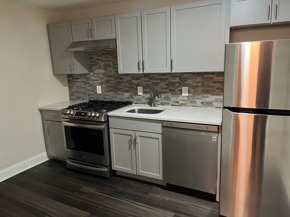 3111 Centre Ave FLOOR 1