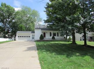 3141 Harriett Rd, Stow, OH 44224