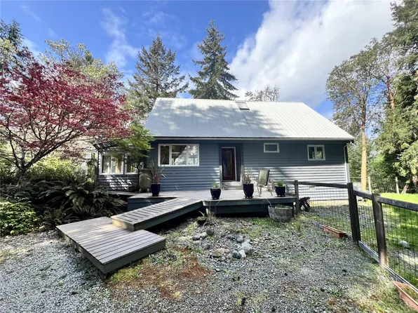 130 Lawnhill Dr, Saltspring Island, BC V8K 1M9