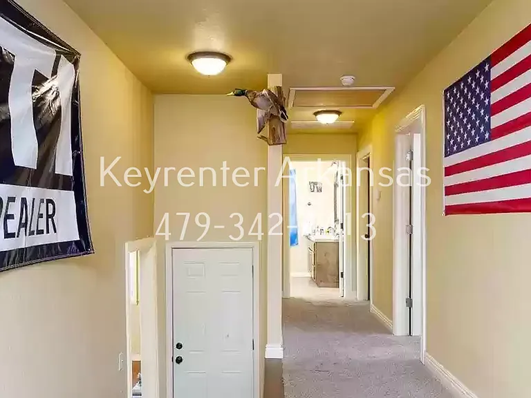 1144 N Vista Pl — Photo 14