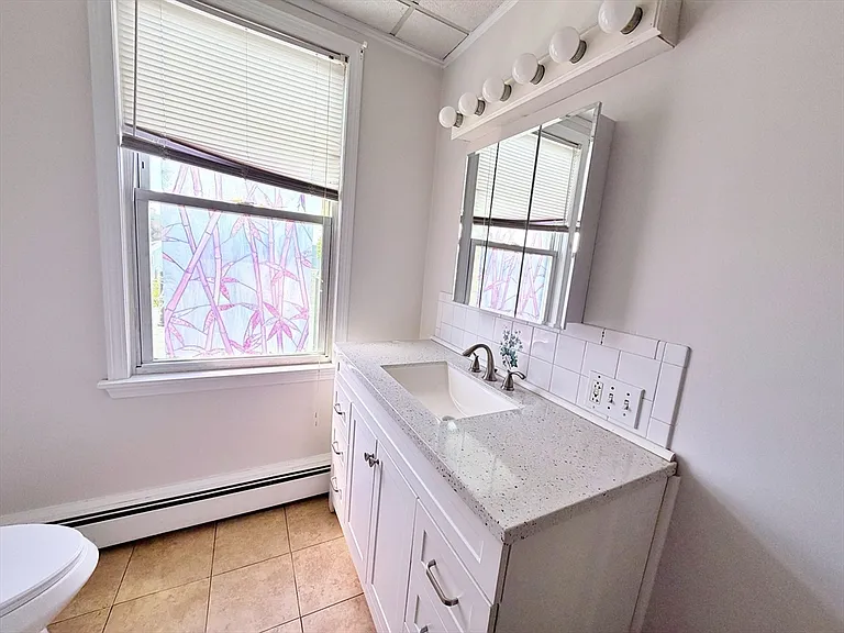 14 Cottage St #3 — Photo 7