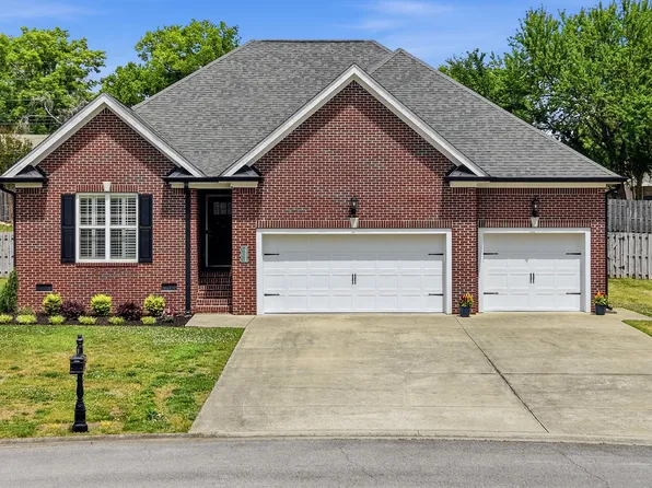 3726 Willow Lake Cir, Chattanooga, TN 37419