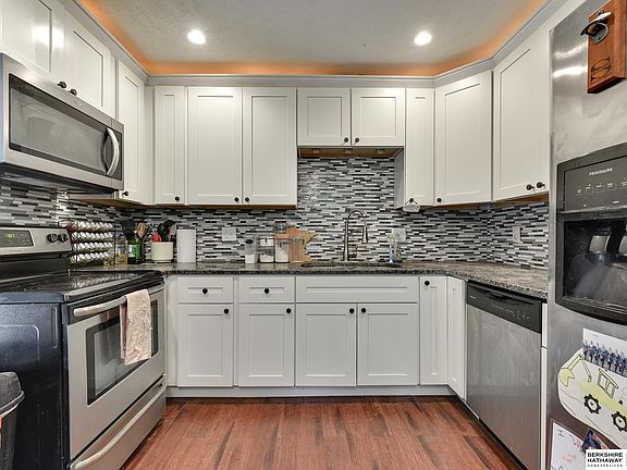 2nd image of 825 Donegal Dr