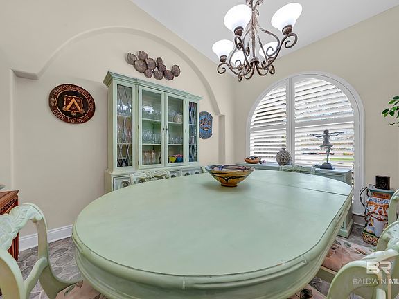 4th image of 1044 Destin Ave