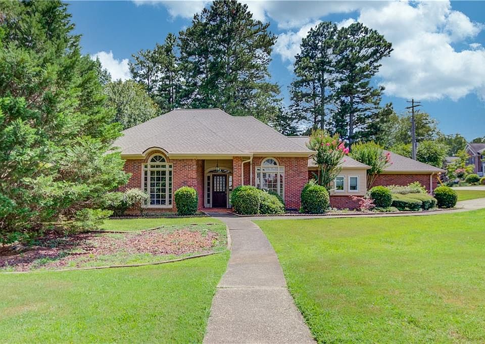 1st image of 5270 Skidaway Dr