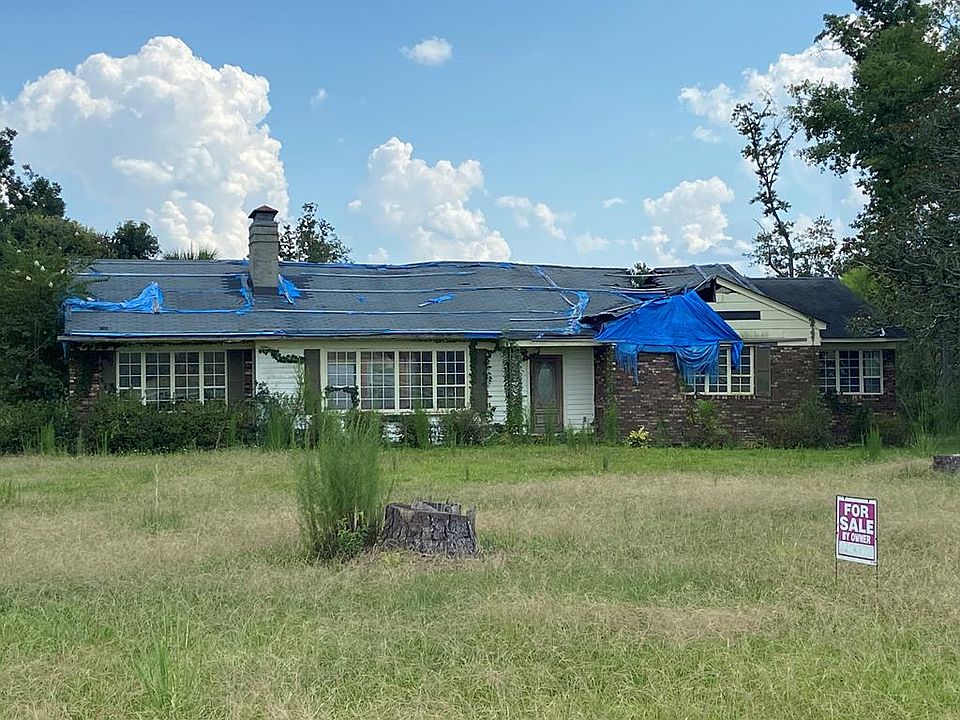 2nd image of 606 Azalea Blvd