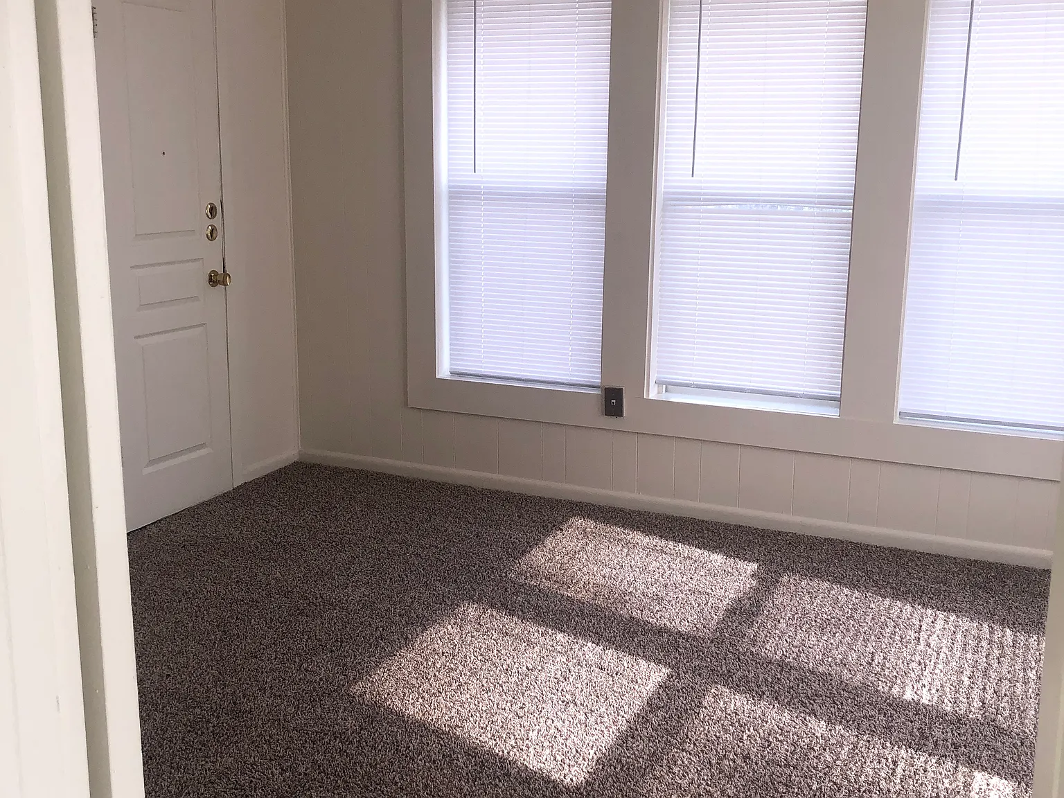 1 bed, 864 sqft, $700 — Photo 2