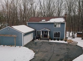 4127 Landings Ln, Saint Joseph, MI 49085