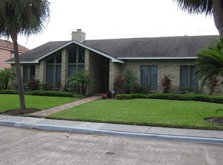 20 N Dansby Dr, Galveston, TX 77551