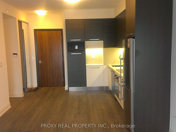 5th image of 26 Norton Ave #802
