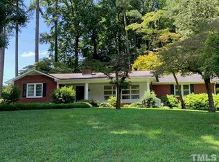 221 Crestwood Rd, Henderson, NC 27536