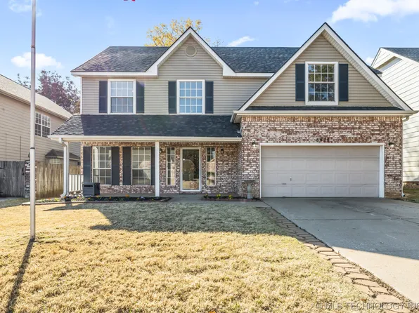8928 E 100th St, Tulsa, OK 74133
