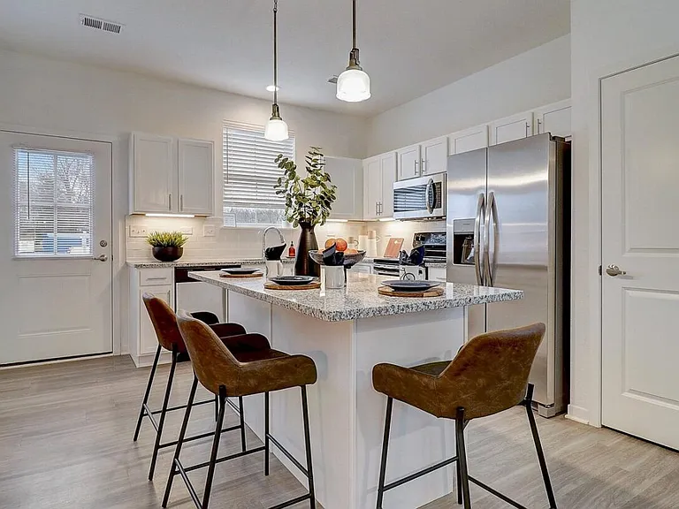 Avanterra Queen Creek — Photo 4