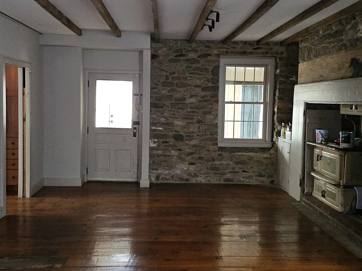 Pheasant Dr, Northampton — Photo 3