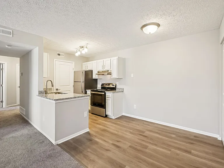 Greensview — Photo 68