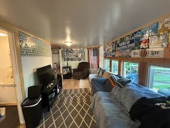 5th image of 407 S 10th Ave Unit 2