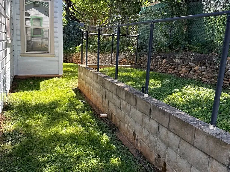 1144 Willis St — Photo 8
