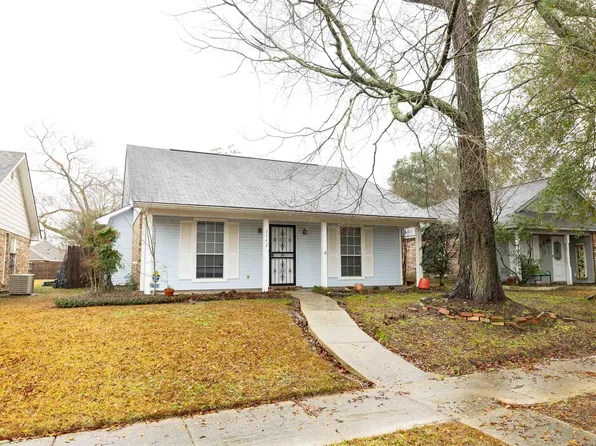 3742 Byrd Dr, Baton Rouge, LA 70814