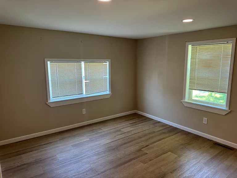 770 Morgantown Rd — Photo 10