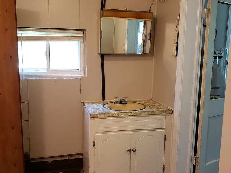 112 Quarry Rd — Photo 15