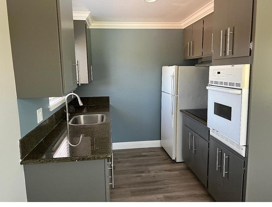 2nd image of 334 Standish St