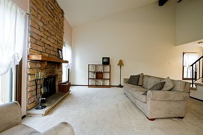 2nd image of 102 Prairie Dr #102