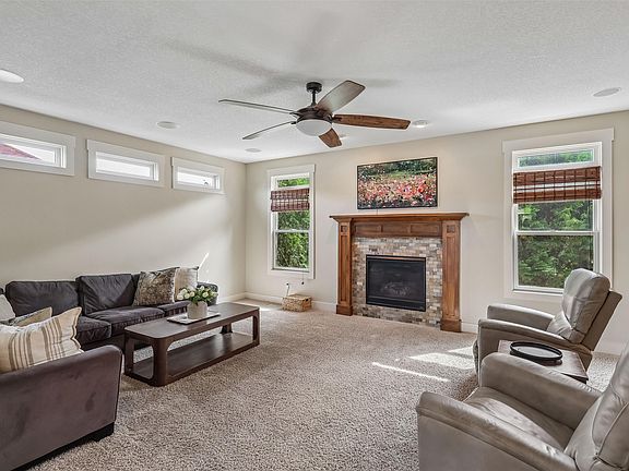 3rd image of 7025 Northwood Dr