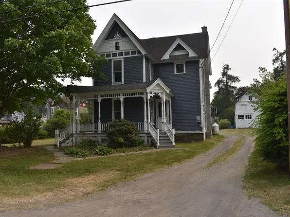 373 New York Ave, Hallstead, PA 18822