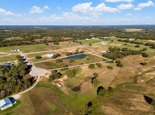 125 Sandy Ct, Alvord, TX 76225