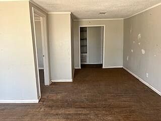 3rd image of 2106 35th St