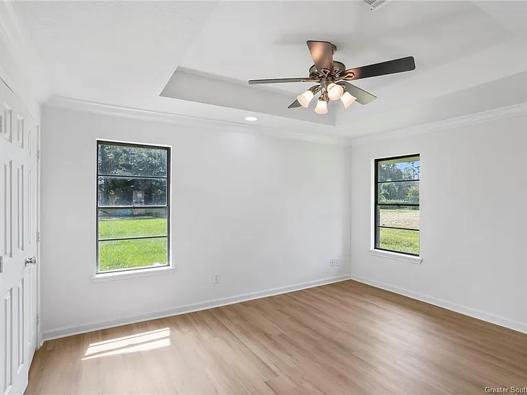 325 Quelqueshue St — Photo 12