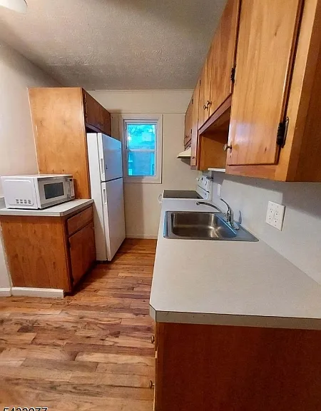 371 Lake Shr S #E — Photo 7