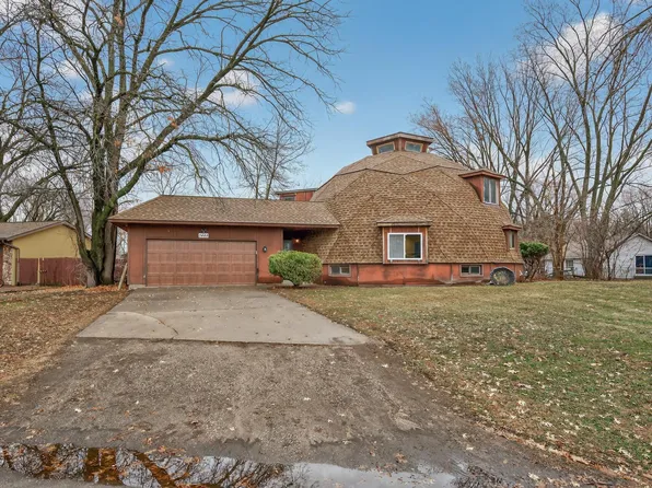 5444 Prospect Ave, White Bear Township, MN 55110