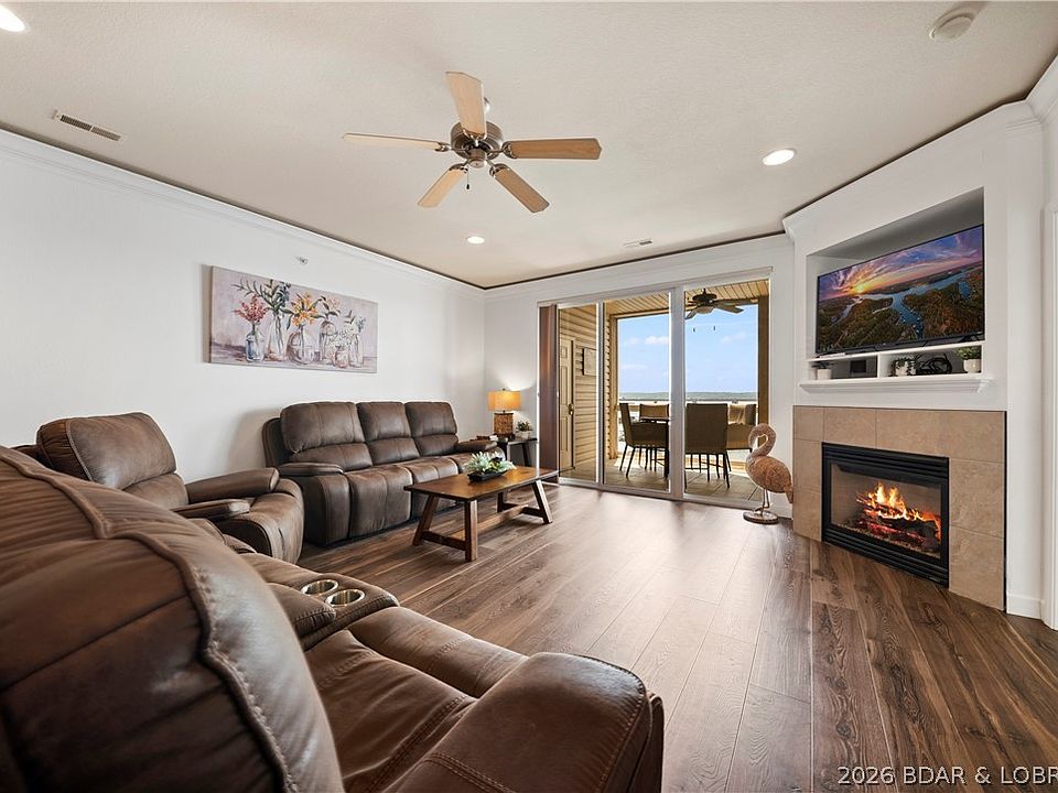 1st image of 1225 Lands End Pkwy APT 736