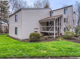 10305 SW Trapper Ter, Beaverton, OR 97008